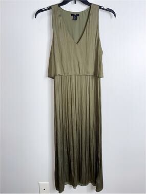 H&M olive green layered sleeveless midi dress size 10